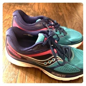 Saucony Running shoes